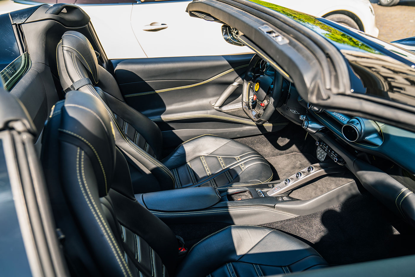 Ferrari 812 GTS interior
