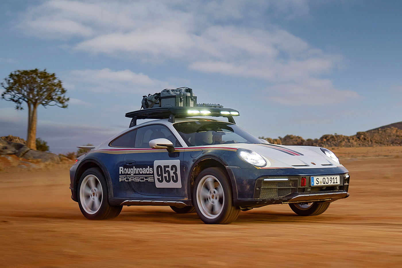 Porsche 911 Dakar rental Europe