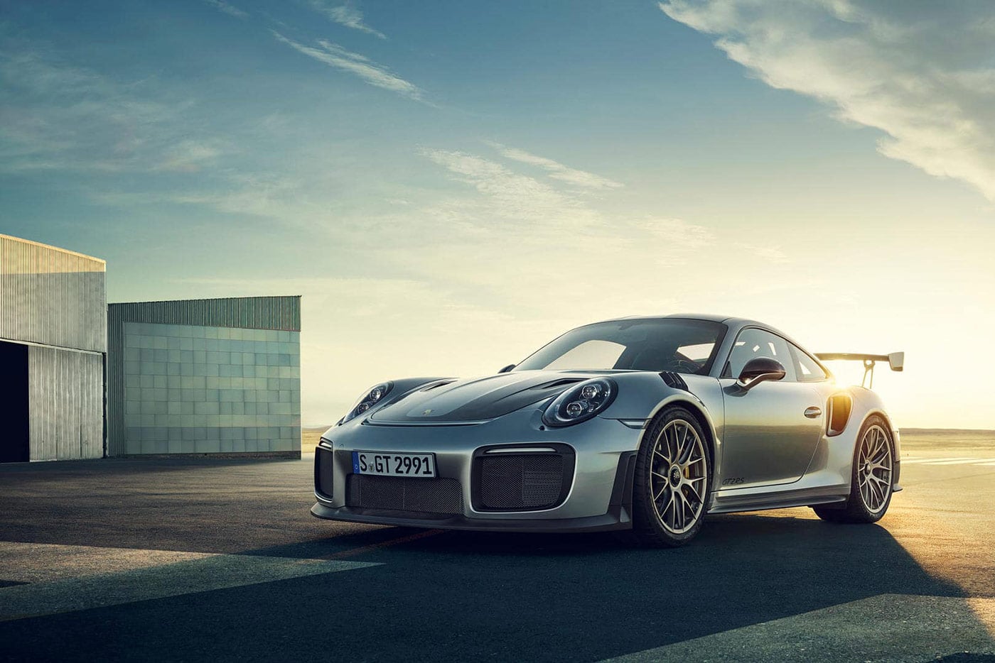 Porsche 991 GT2 RS rental Europe